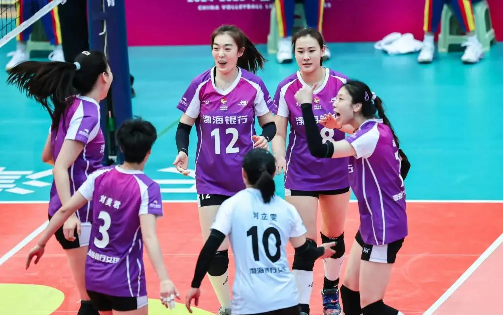 和山东女排, 国内都是比, 天津女排