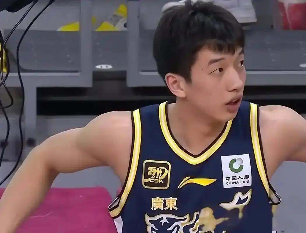 投篮打铁, 赛三分命中, 幸好篮板球