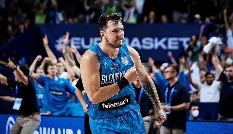 总冠军奖杯, KcURX 总冠军奖杯, KcURX