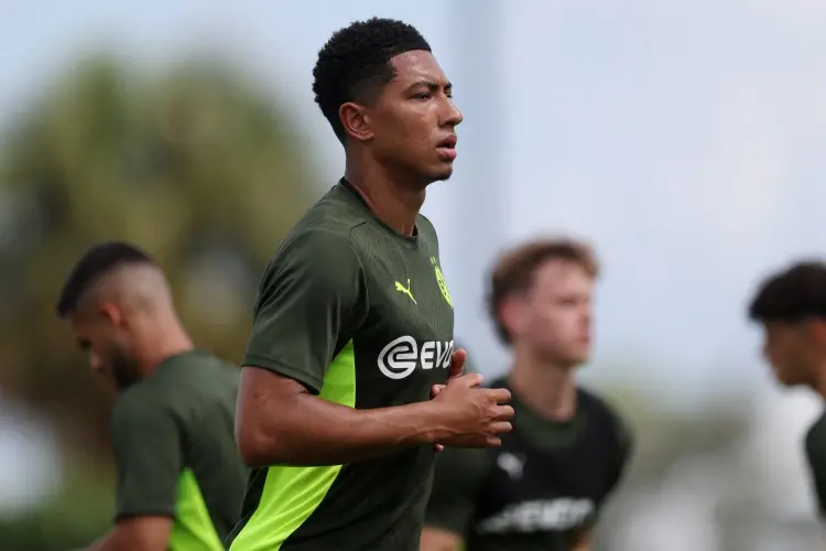 贝林厄姆之, 策踢双后腰